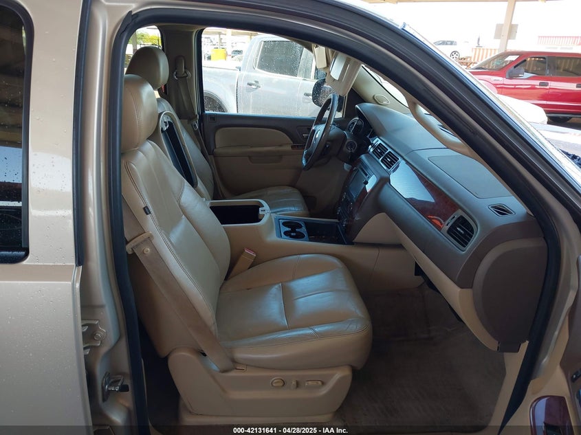 2012 CHEVROLET SUBURBAN 1500 VIN: 1GNSCJE00CR211396