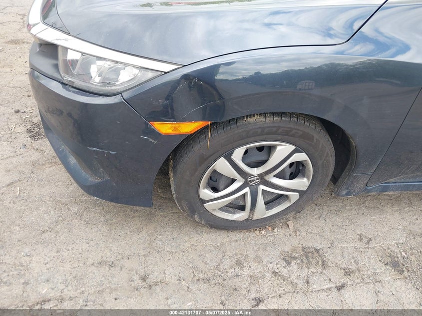2018 HONDA CIVIC VIN: 19XFC2F53JE208950