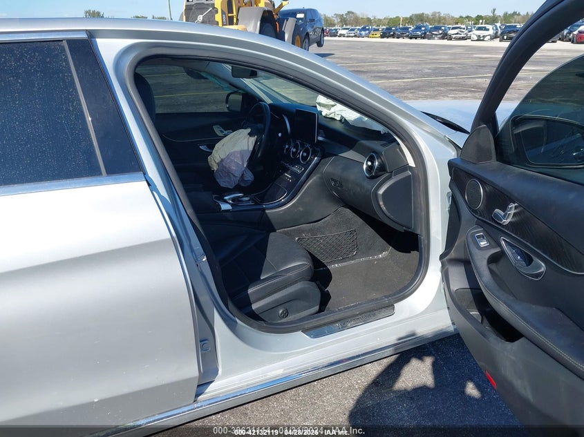 2016 MERCEDES-BENZ C 300 - 55SWF4KB6GU098332