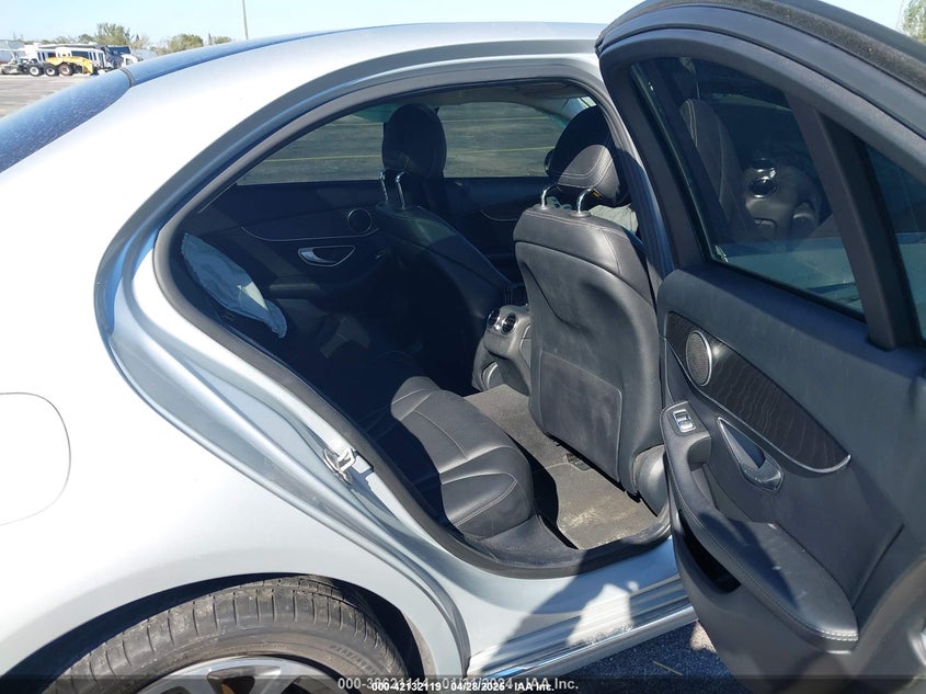 2016 MERCEDES-BENZ C 300 - 55SWF4KB6GU098332