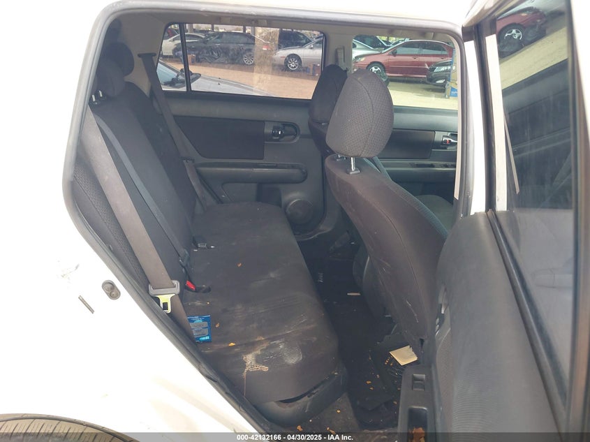 2008 SCION XB VIN: JTLKE50E681045909
