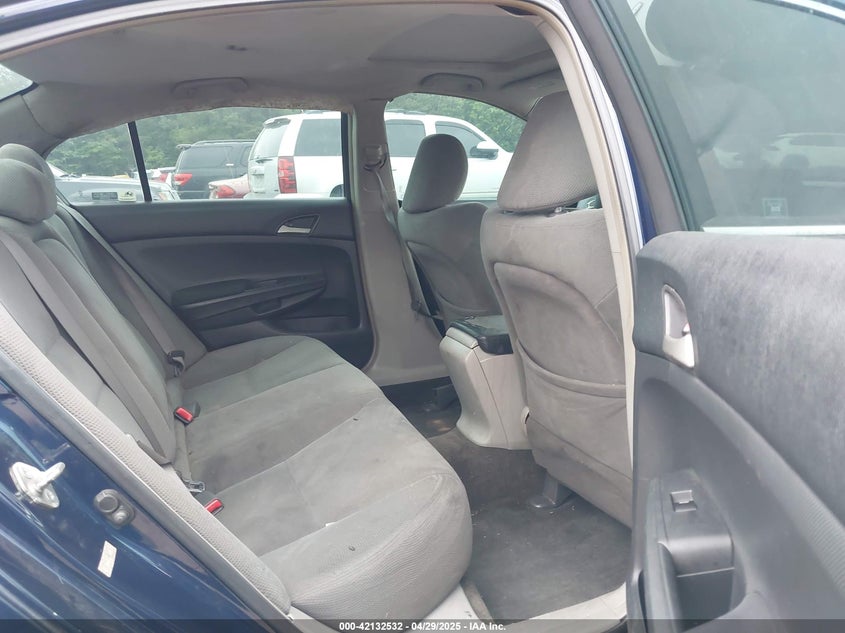 2010 HONDA ACCORD VIN: 1HGCP2F33AA027227