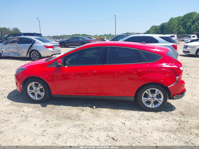 2014 FORD FOCUS SE - 1FADP3K28EL126602