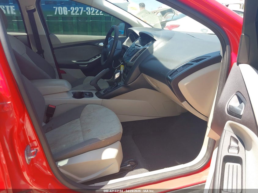 2014 FORD FOCUS SE - 1FADP3K28EL126602
