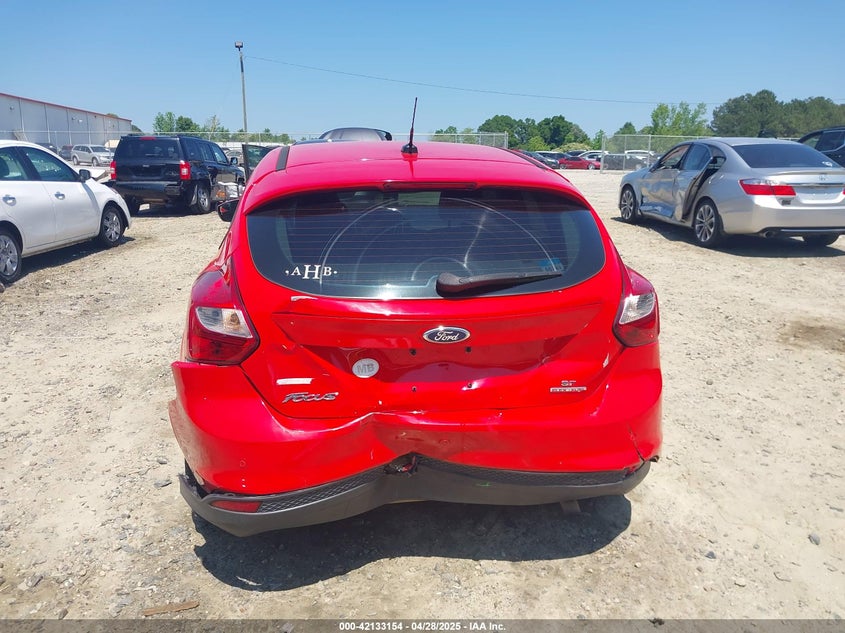 2014 FORD FOCUS SE - 1FADP3K28EL126602