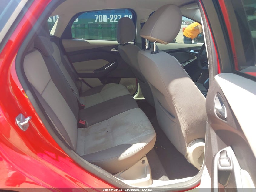 2014 FORD FOCUS SE - 1FADP3K28EL126602