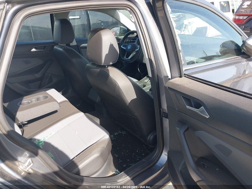 2025 VOLKSWAGEN JETTA VIN: 3VW7X7BU2SM014207
