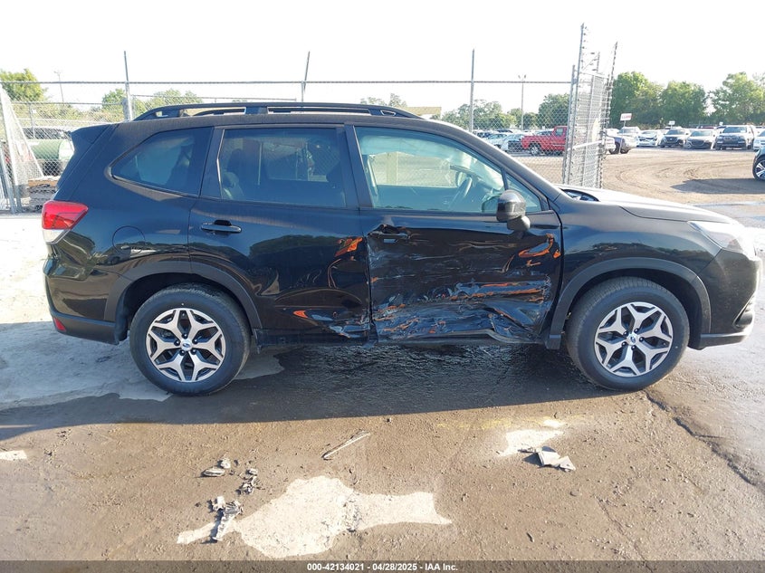 2023 SUBARU FORESTER VIN: JF2SKAEC0PH459134