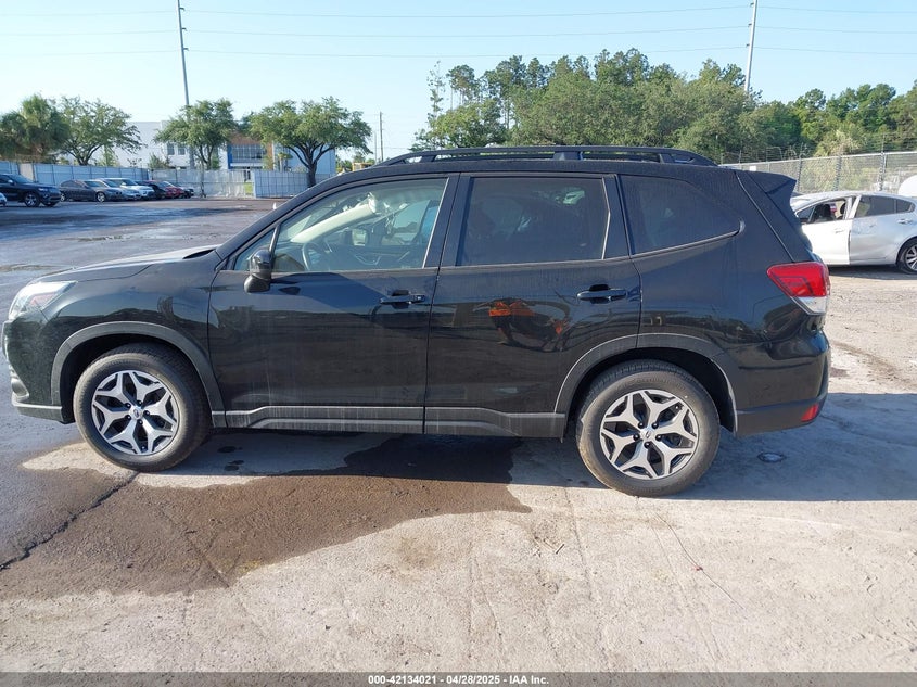 2023 SUBARU FORESTER VIN: JF2SKAEC0PH459134