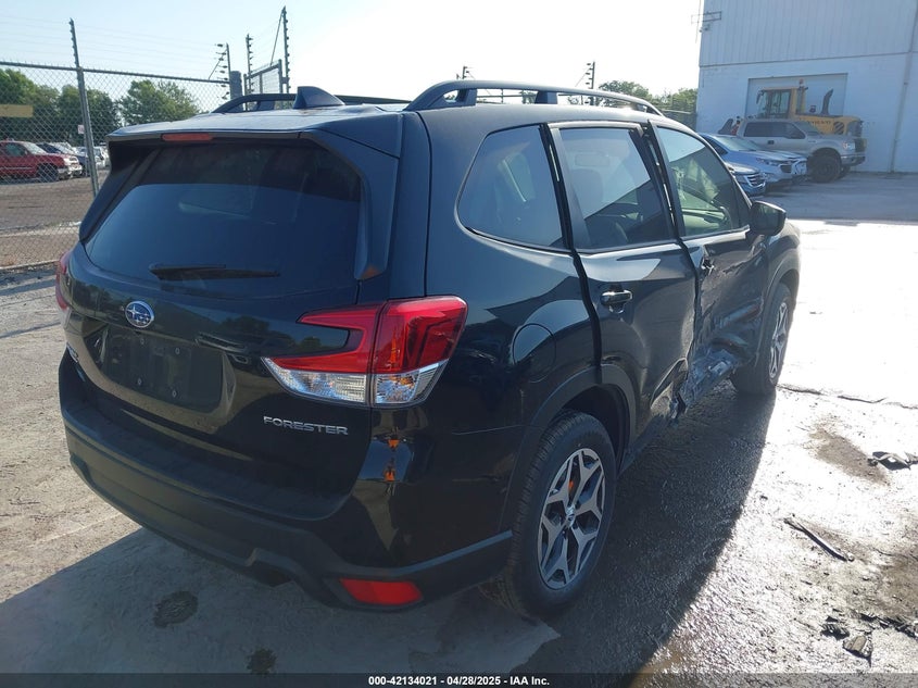 2023 SUBARU FORESTER VIN: JF2SKAEC0PH459134