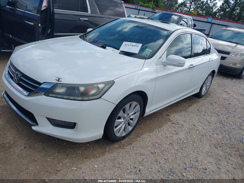 2015 HONDA ACCORD VIN: 1HGCR3F88FA037951