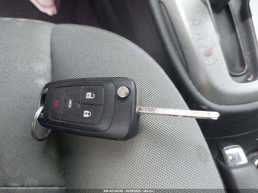 2012 CHEVROLET SONIC VIN: 1G1JA5SH4C4137644