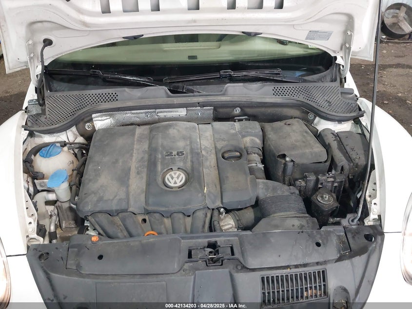 2013 VOLKSWAGEN BEETLE 2.5L - 3VWJP7ATXDM665828