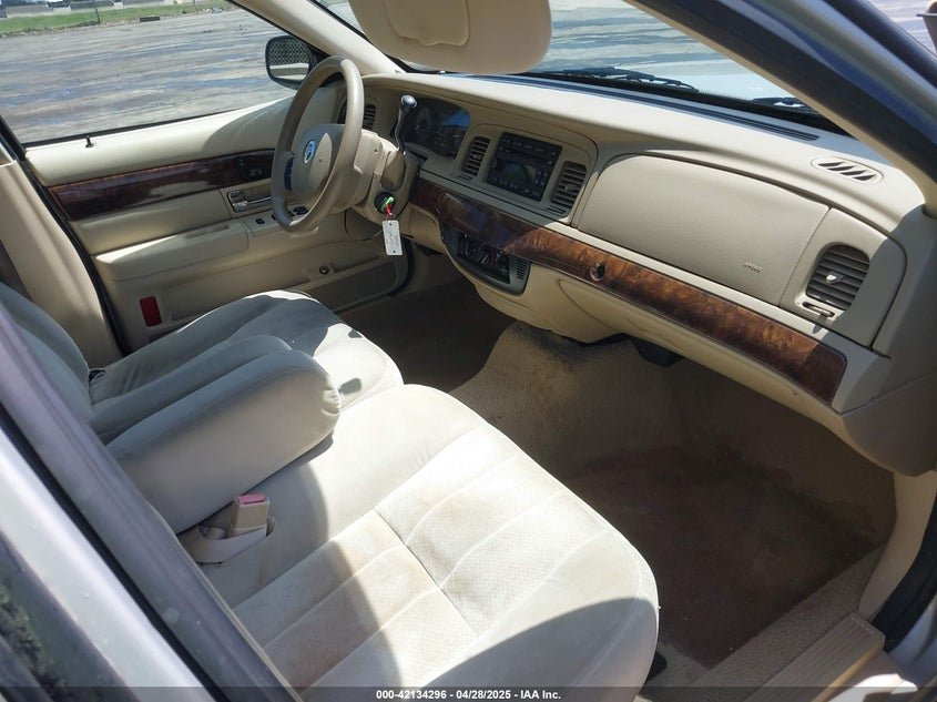 2008 MERCURY GRAND MARQUIS VIN: 2MEFM74V58X630122
