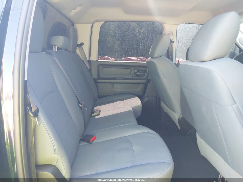 2019 RAM 1500 CLASSIC VIN: 1C6RR7KG9KS709945