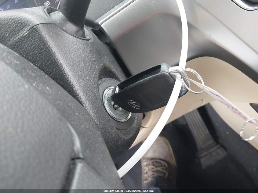 2017 HYUNDAI SONATA SE - 5NPE24AF7HH556136