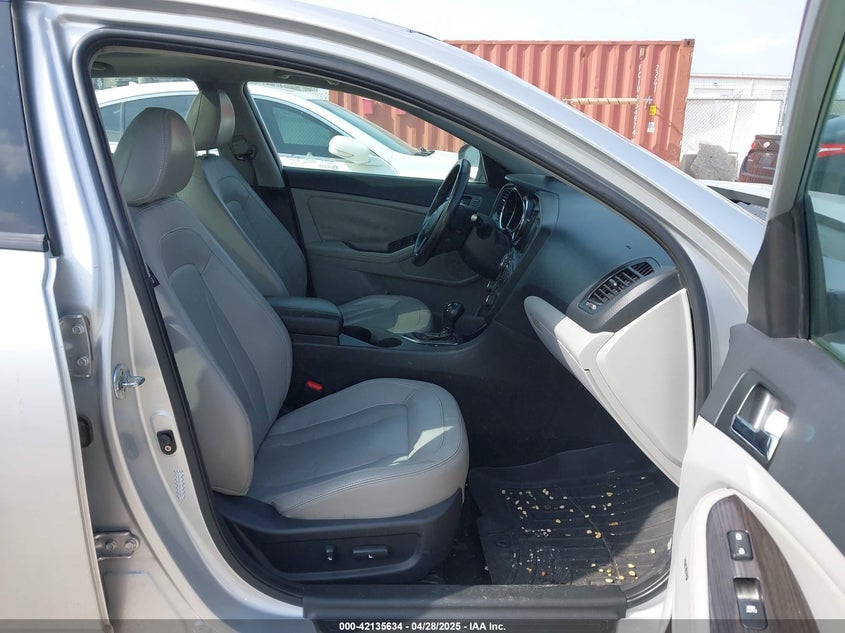 2011 KIA OPTIMA VIN: KNAGN4A79B5161243