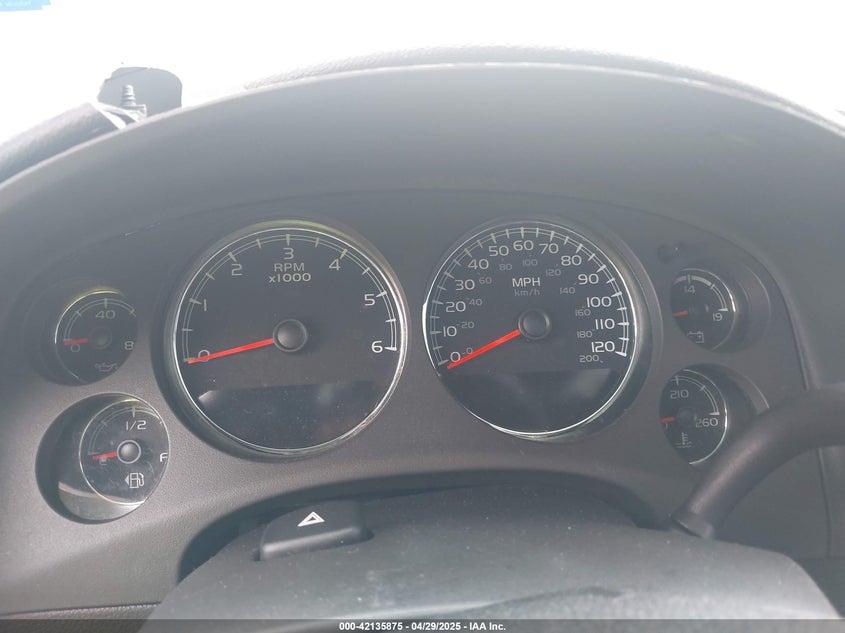2007 GMC YUKON VIN: 1GKFC13J87R157944