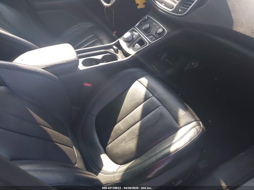 2015 CHRYSLER 200 VIN: 1C3CCCCB6FN559765