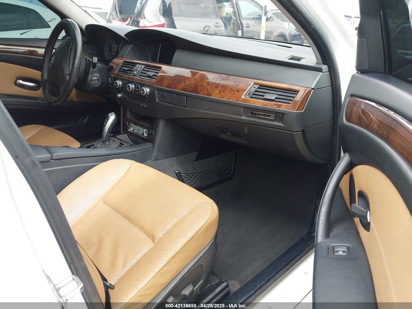 2010 BMW 528I VIN: WBANU5C53AC460104