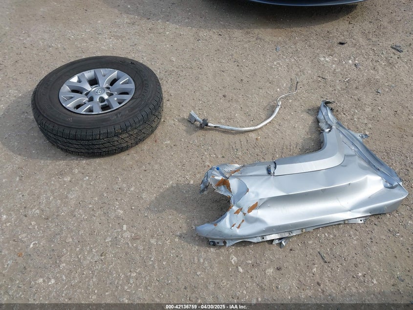 VIN 5TFBZ5DN7HX002249 2017 TOYOTA TACOMA SR5