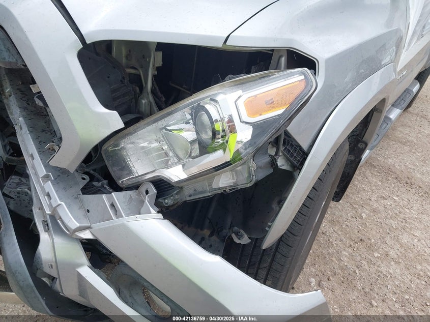 VIN 5TFBZ5DN7HX002249 2017 TOYOTA TACOMA SR5
