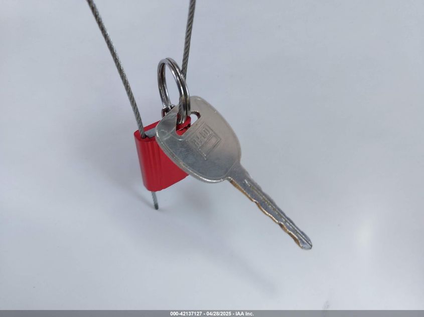 2002 GMC Envoy Slt VIN: 1GKDT13S322135383 Lot: 42137127