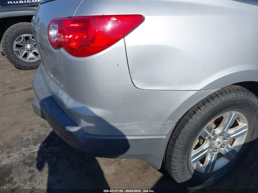 2011 CHEVROLET TRAVERSE VIN: 1GNKVJED4BJ303590