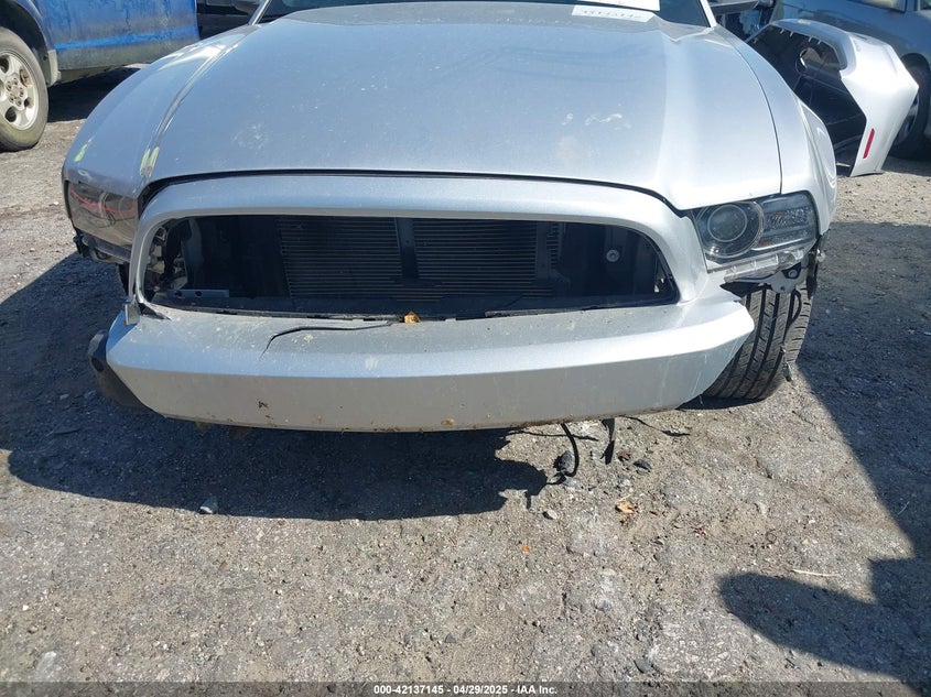 2014 Ford Mustang V6 Premium VIN: 1ZVBP8AM3E5282419 Lot: 42137145