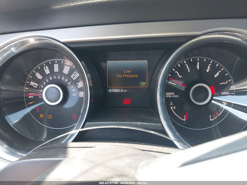 2014 Ford Mustang V6 Premium VIN: 1ZVBP8AM3E5282419 Lot: 42137145