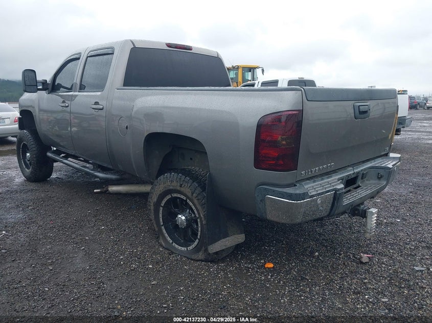 2007 CHEVROLET SILVERADO 2500HD VIN: 1GCHK23667F551923