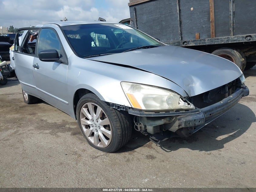 2006 HONDA ACCORD VIN: JHMCM56186C009355