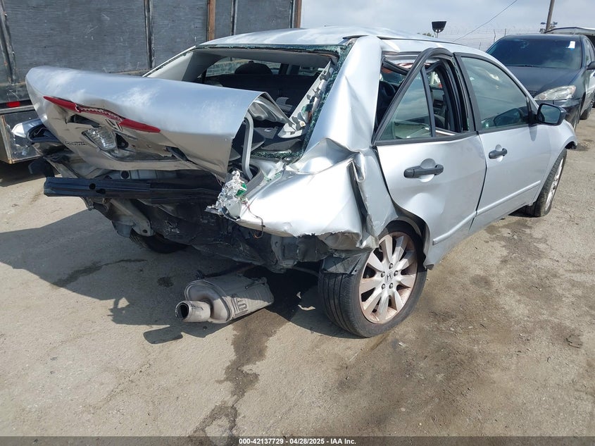 2006 HONDA ACCORD VIN: JHMCM56186C009355