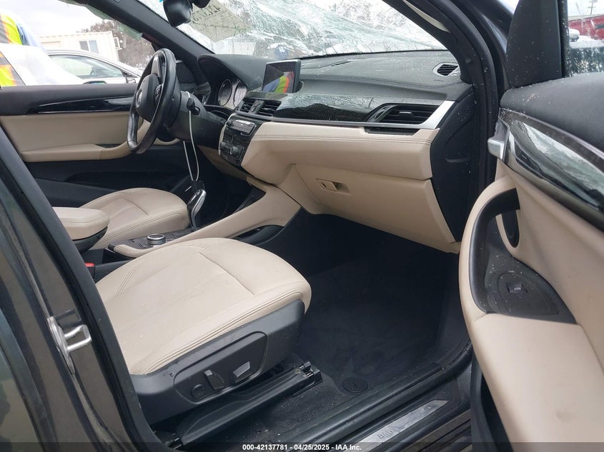 2021 BMW X1 VIN: WBXJG9C03M3M80011