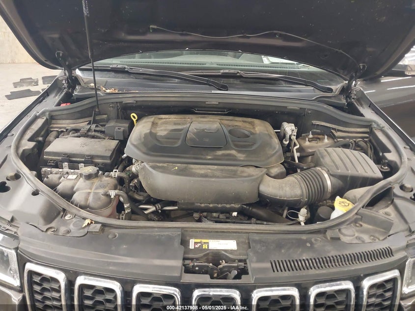 2020 JEEP GRAND CHEROKEE VIN: 1C4RJFBG0LC160058