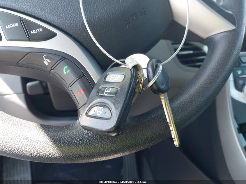 2011 HYUNDAI ELANTRA VIN: KMHDH4AE8BU149596