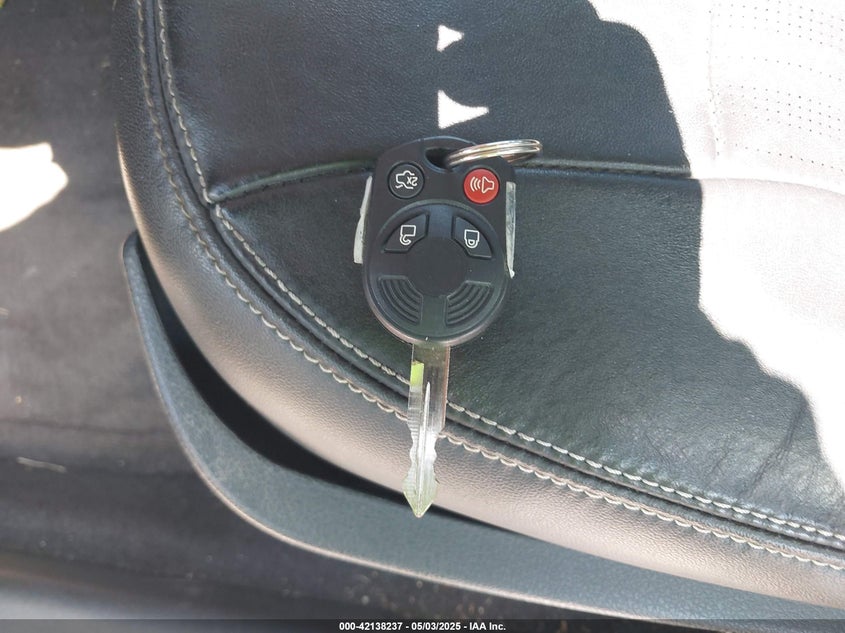 2011 FORD FUSION VIN: 3FAHP0KC4BR153740