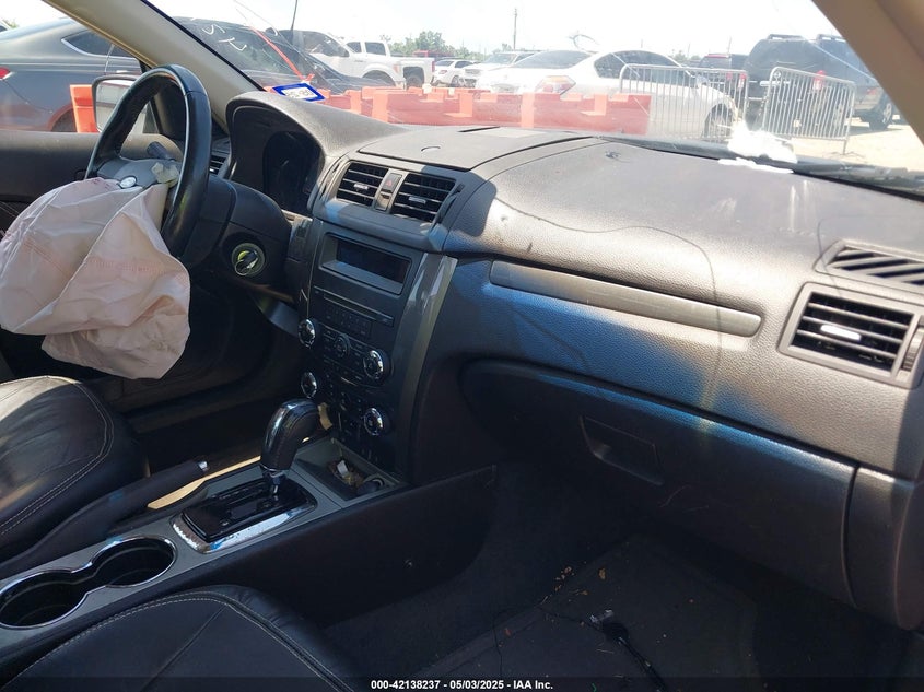 2011 FORD FUSION VIN: 3FAHP0KC4BR153740