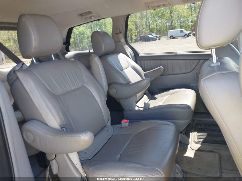 2010 TOYOTA SIENNA VIN: 5TDYK4CC3AS316002