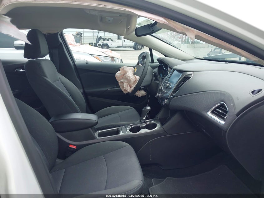 2017 CHEVROLET CRUZE VIN: 1G1BE5SM2H7262654