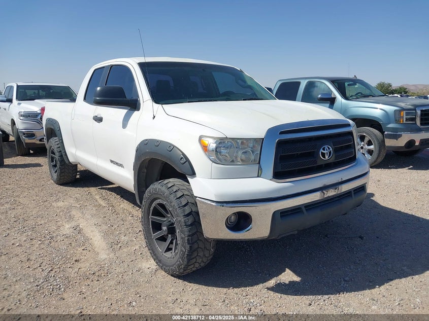 2011 TOYOTA TUNDRA VIN: 5TFRM5F1XBX028424
