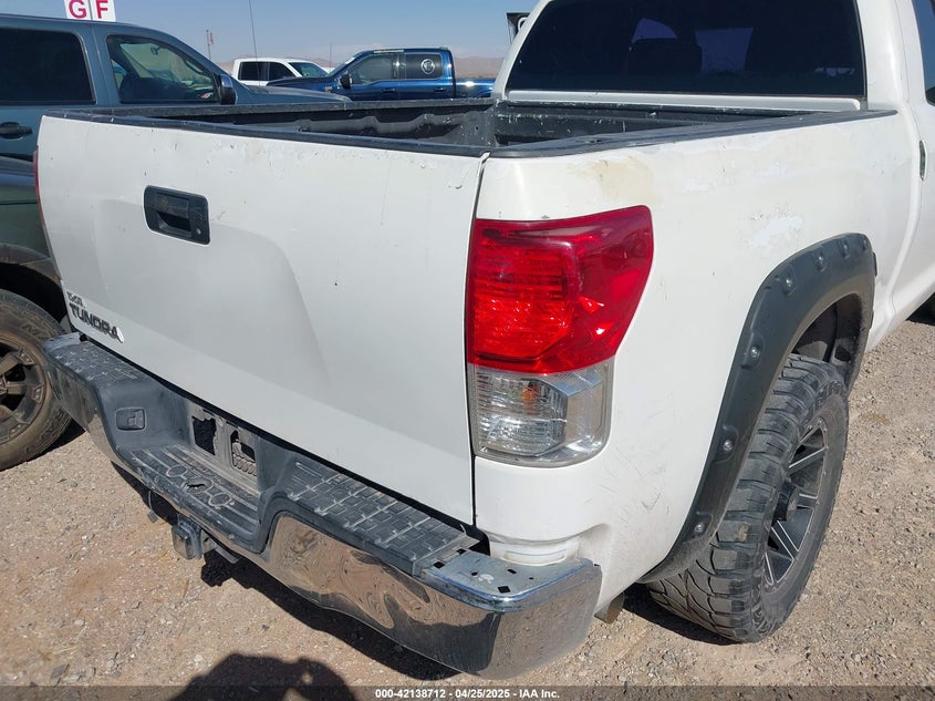 2011 TOYOTA TUNDRA VIN: 5TFRM5F1XBX028424