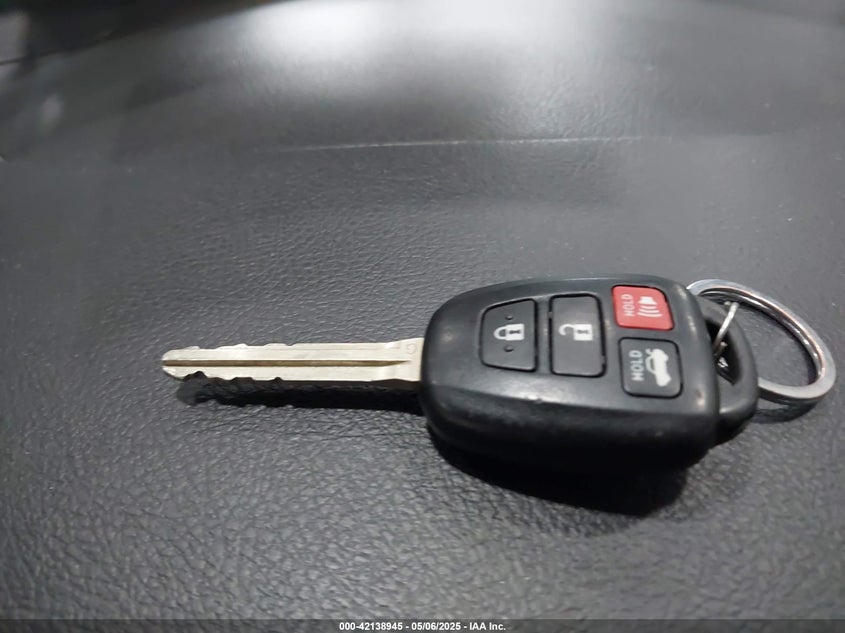2012 TOYOTA CAMRY VIN: 4T4BF1FK4CR258932