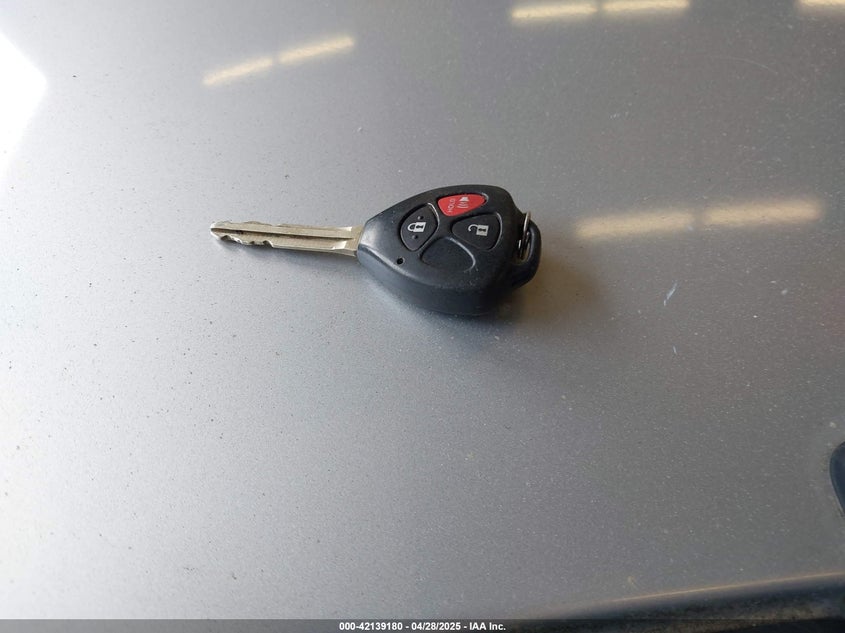 2009 TOYOTA RAV4 VIN: JTMBF33V19D013328
