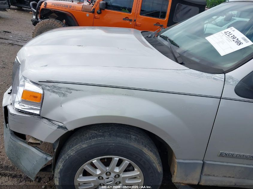 2007 Ford Expedition Xlt VIN: 1FMFU15567LA06978 Lot: 42139208