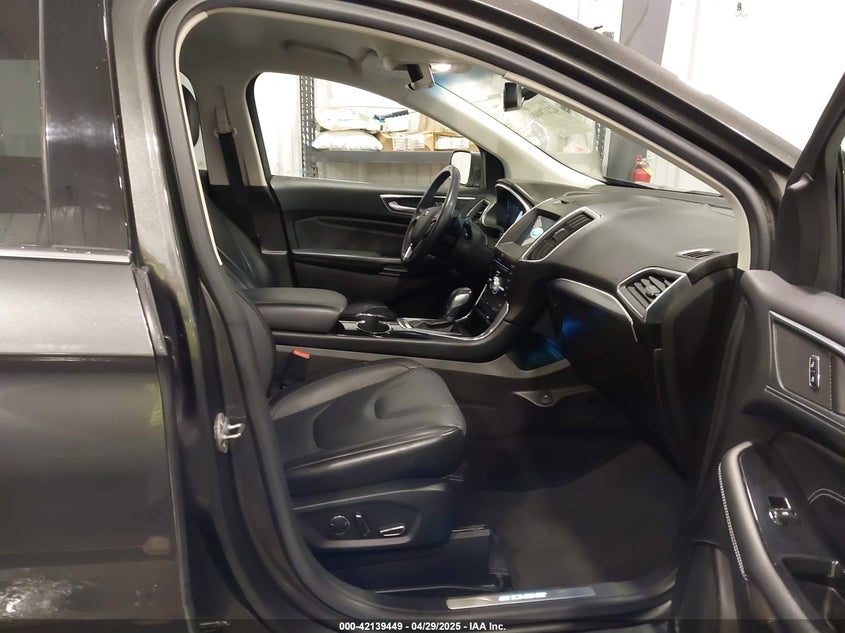 VIN 2FMPK4K95HBB57606 2017 FORD EDGE TITANIUM