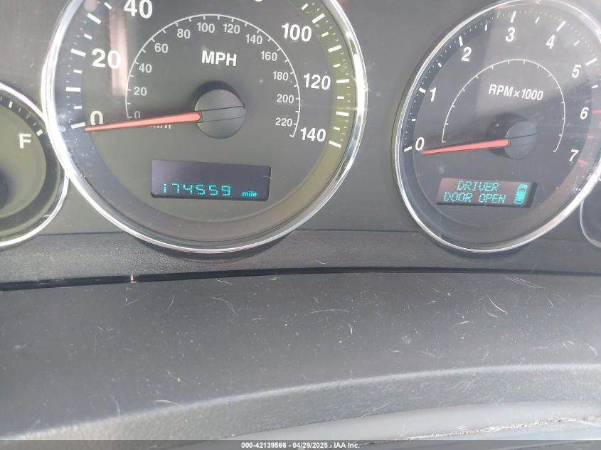 2007 Jeep Grand Cherokee Laredo VIN: 1J8GR48K57C618529 Lot: 42139566