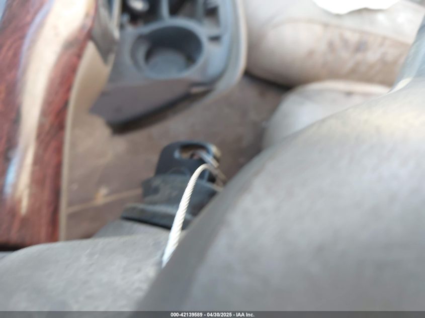 2002 Mercury Grand Marquis Ls VIN: 2MEFM75W72X662830 Lot: 42139589