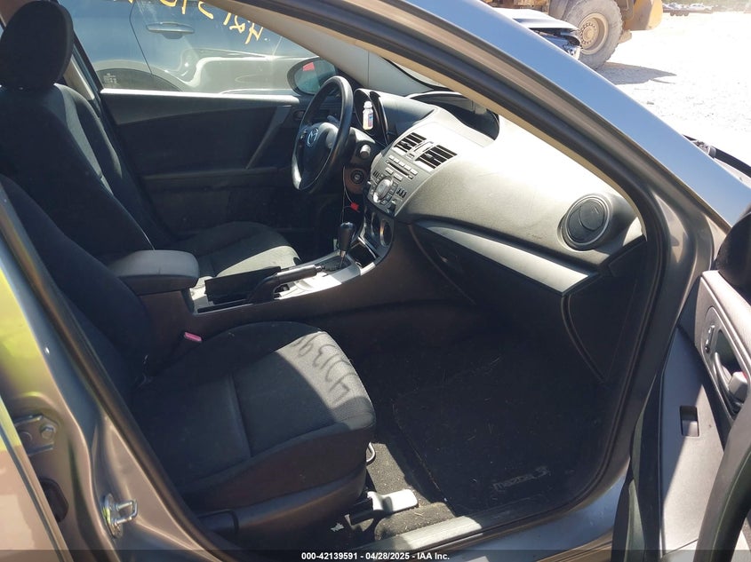 2011 MAZDA MAZDA3 VIN: JM1BL1UF4B1903446