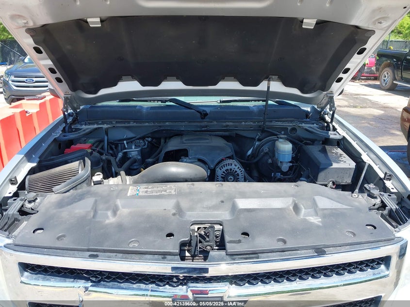 2011 CHEVROLET SILVERADO 1500 VIN: 3GCUKTE20BG200883